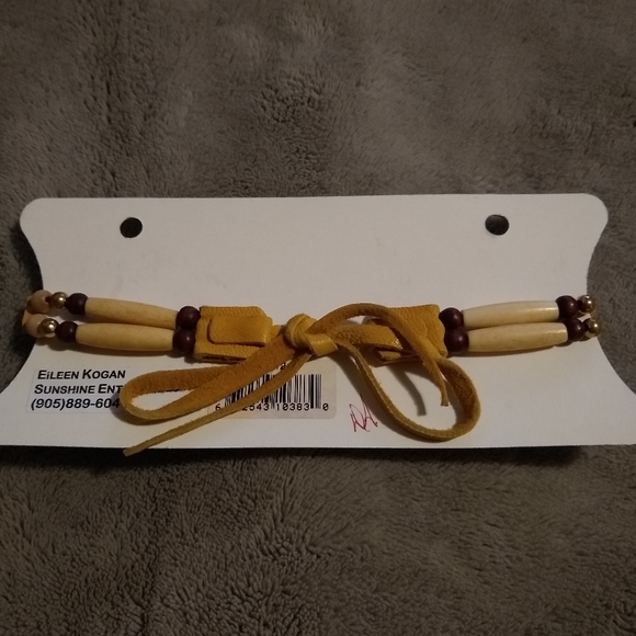 Necklace - Picture 2 of 2